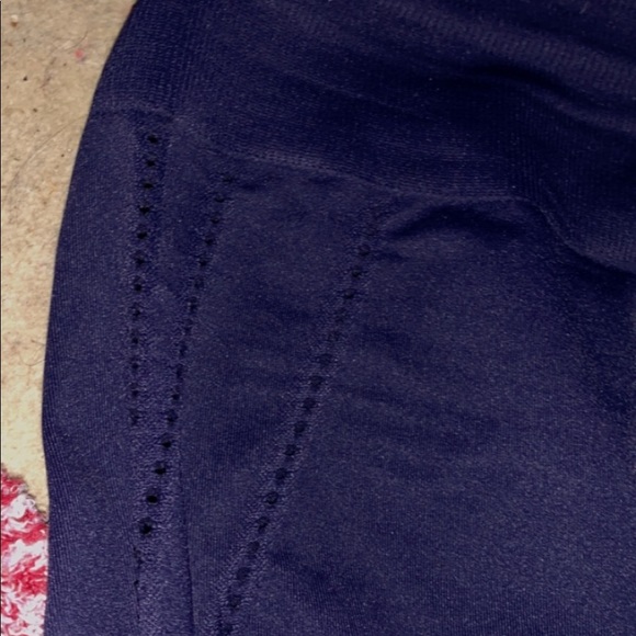 Blue fabletics leggings - Picture 3 of 4